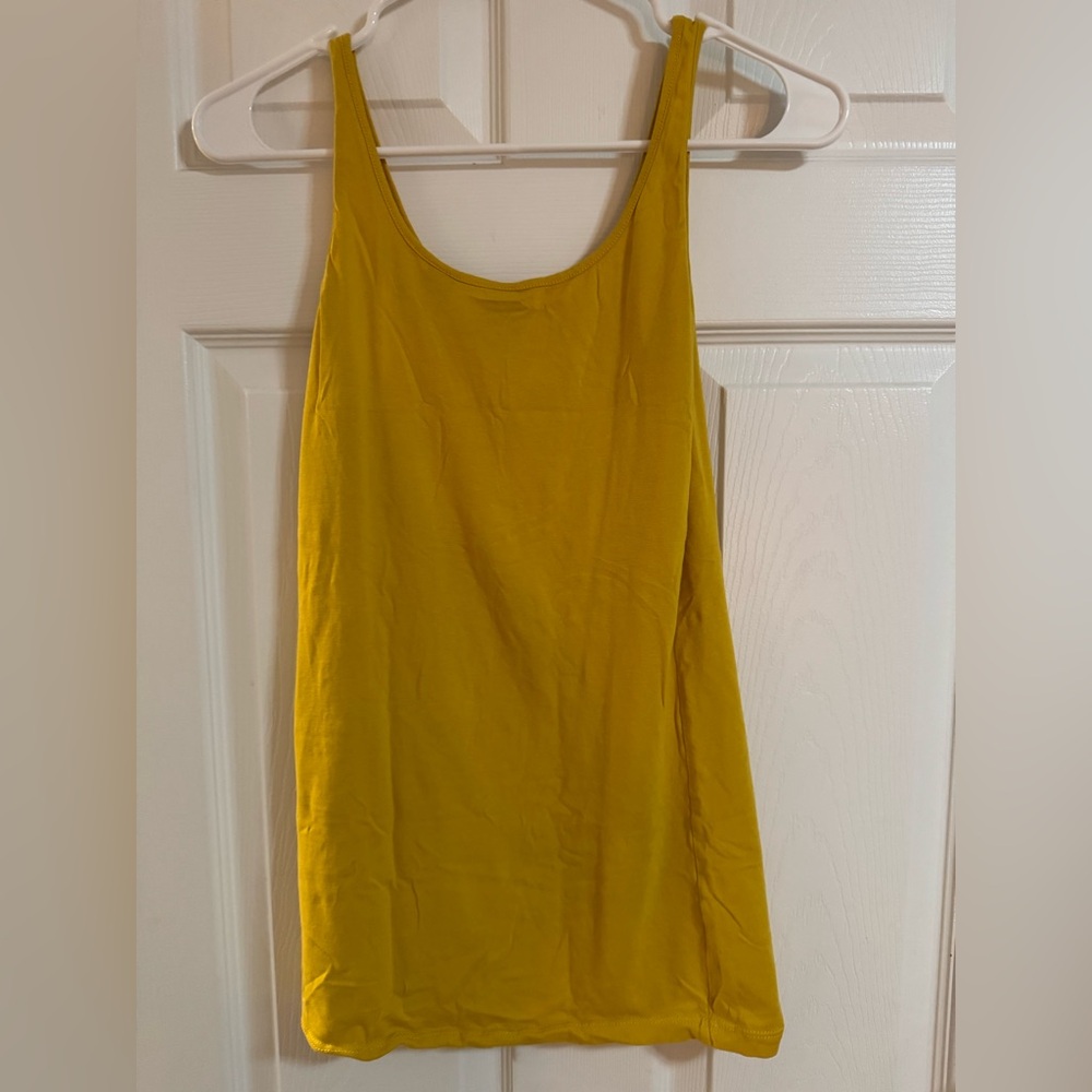 Vero Mode Long Shot Tank in Sunshine - Picture 2 of 7